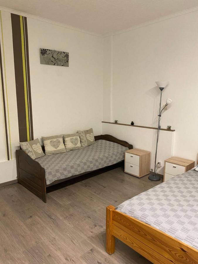 Lucky Apartmanhaz Apartment *