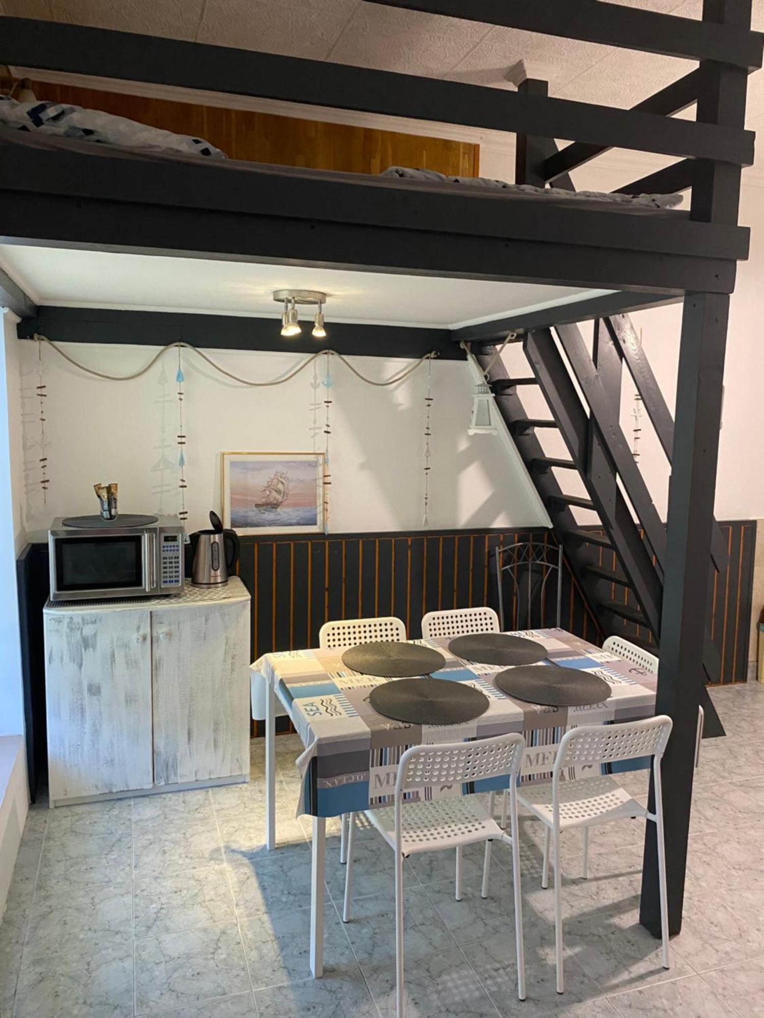 Apartamento Lucky Apartmanhaz *
